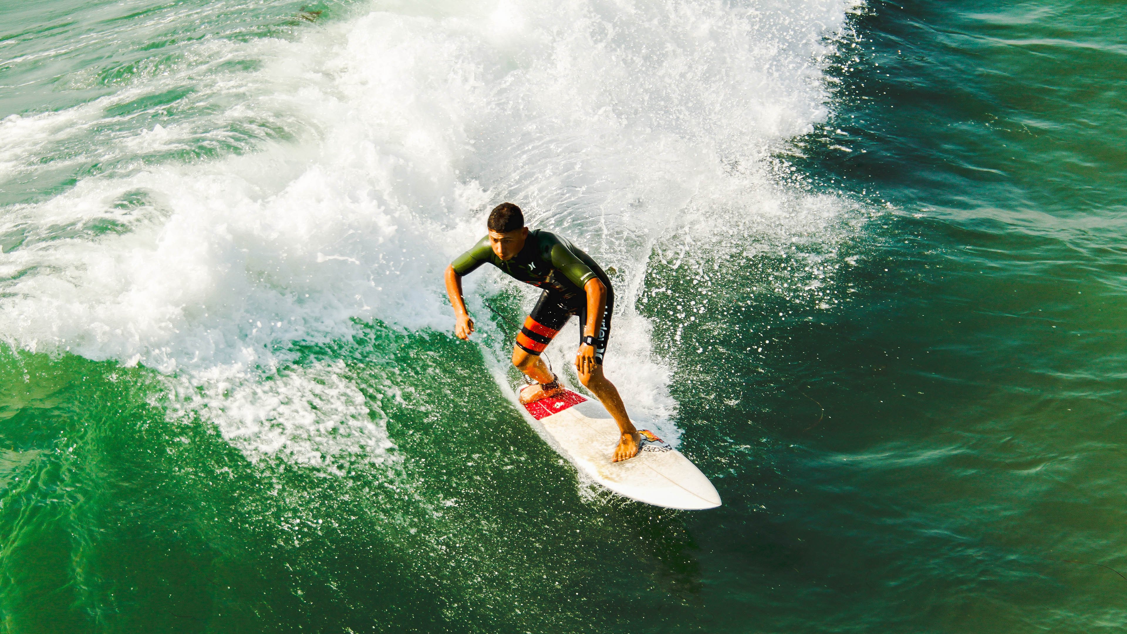 关键时刻:沉着应对逆境!,沉着应对挑战